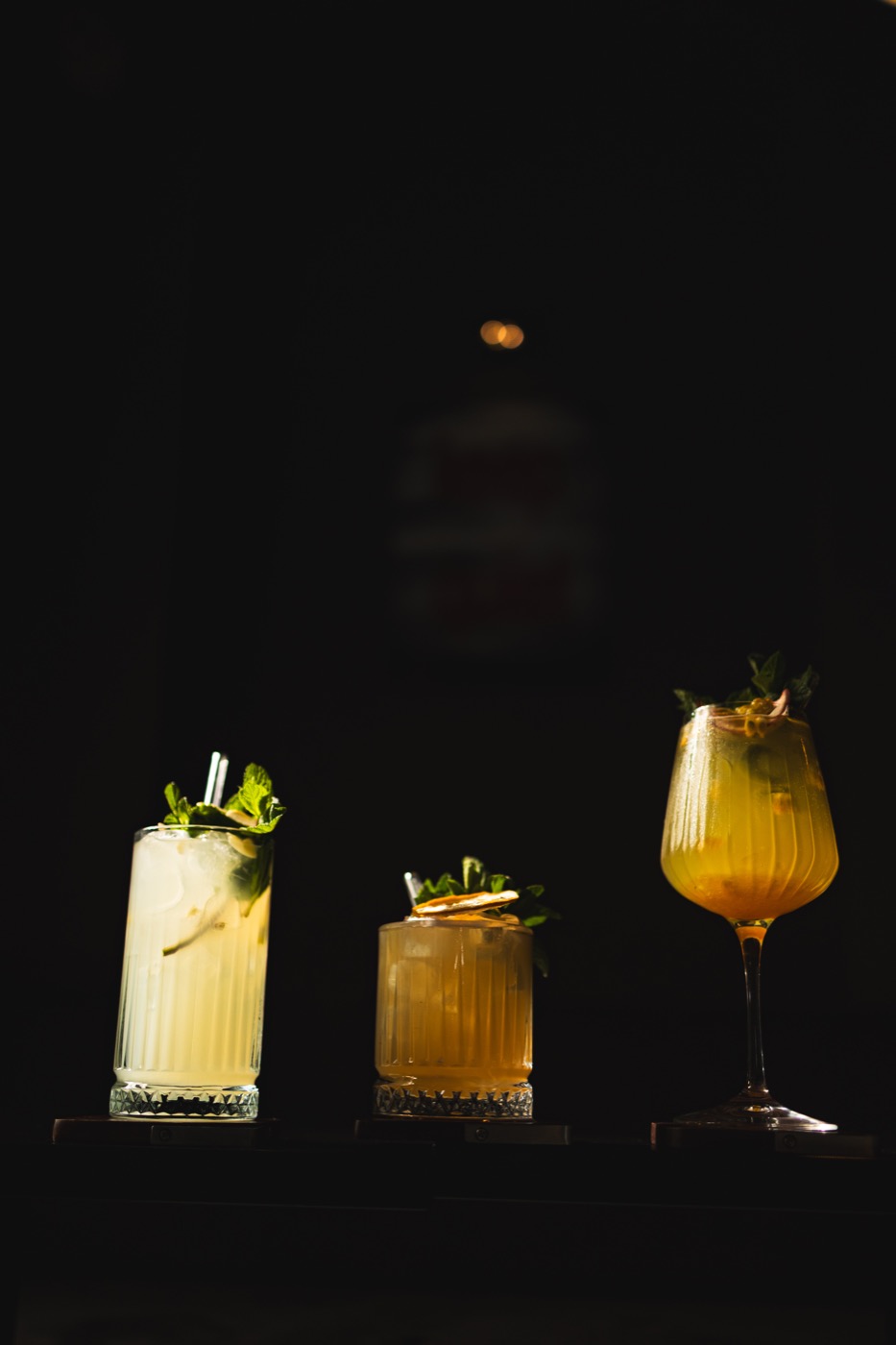 Beton lounge & bar — industriální styl